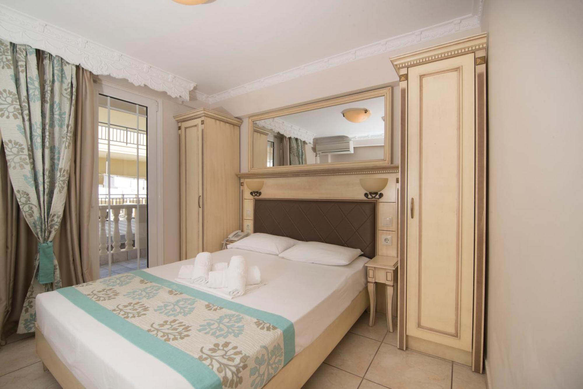 Parthenon Art Hotel Olympiakí Aktí Kültér fotó